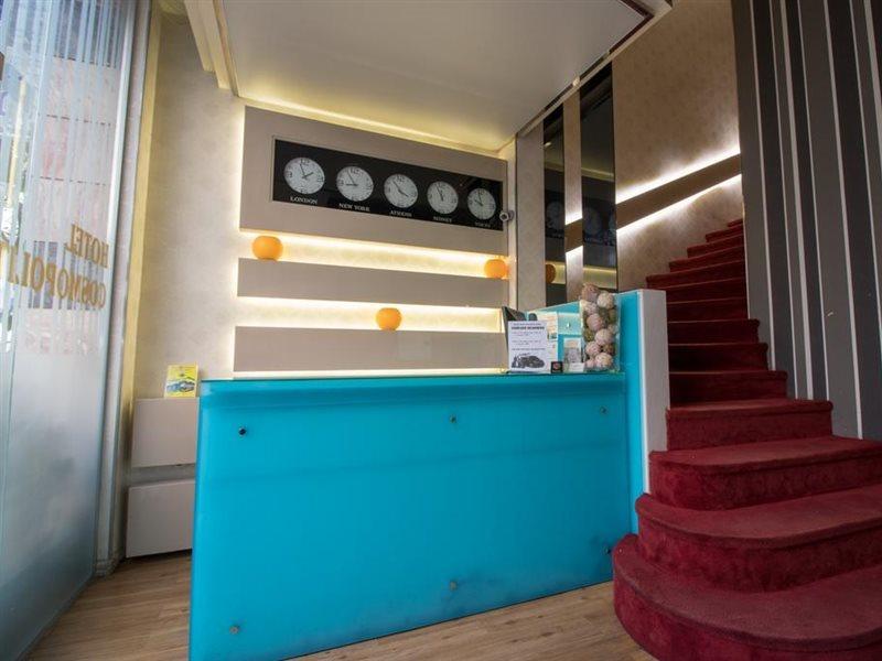 Cosmopolit Hotel Атина Екстериор снимка