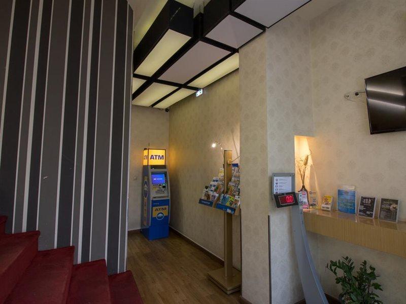Cosmopolit Hotel Атина Екстериор снимка