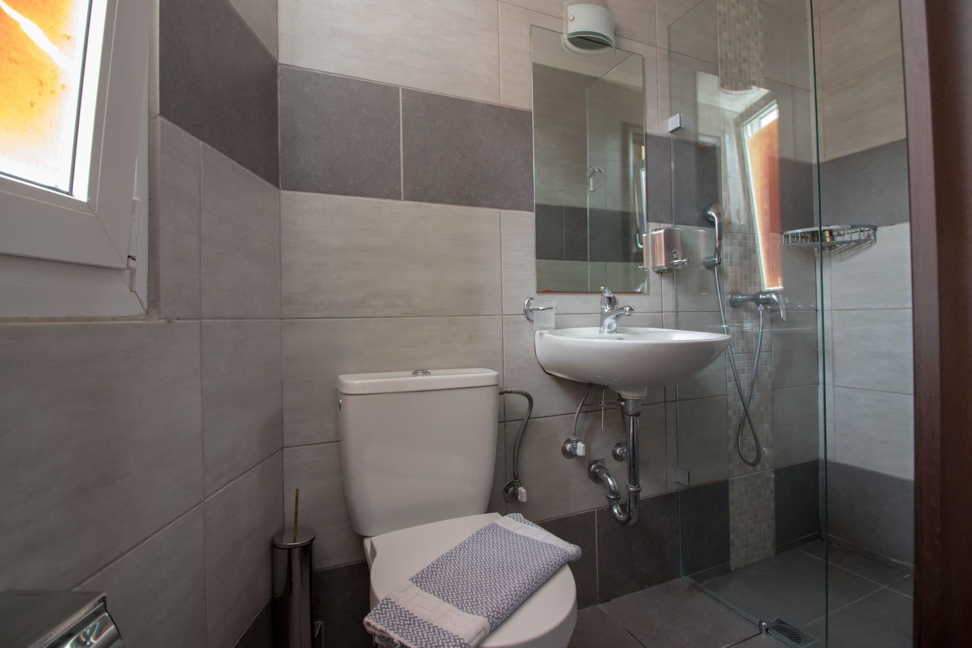 Cosmopolit Hotel Атина Екстериор снимка