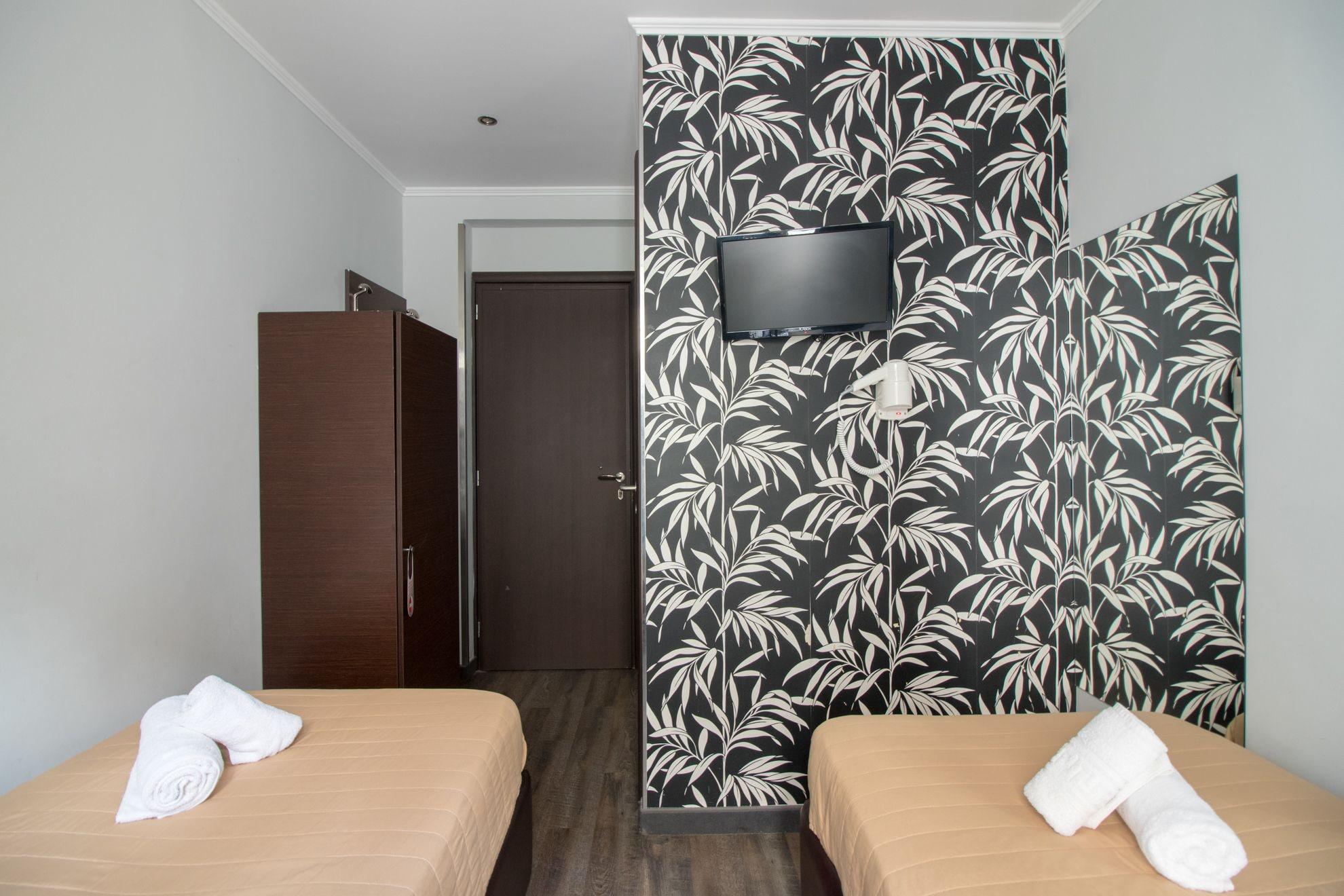 Cosmopolit Hotel Атина Екстериор снимка