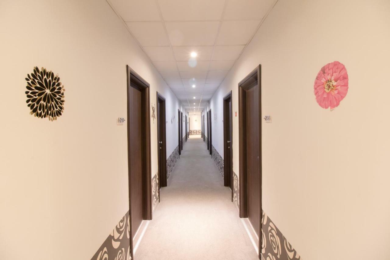 Cosmopolit Hotel Атина Екстериор снимка