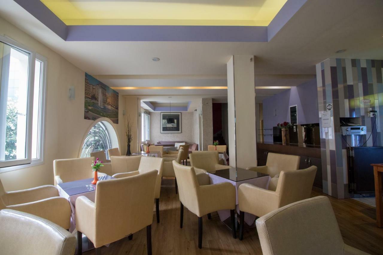 Cosmopolit Hotel Атина Екстериор снимка