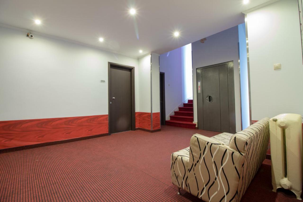 Cosmopolit Hotel Атина Екстериор снимка